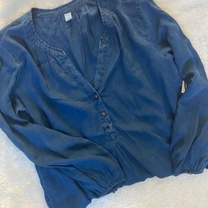 Old Navy Chambray Split-Neck Popover Blouse